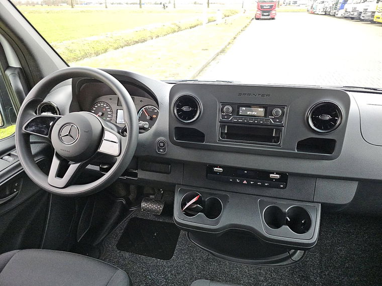 Mercedes-Benz eSprinter