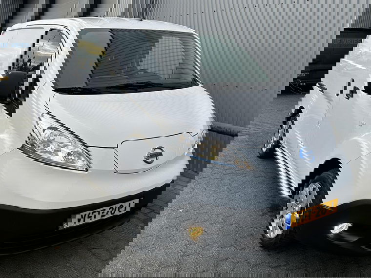 Nissan E-NV200