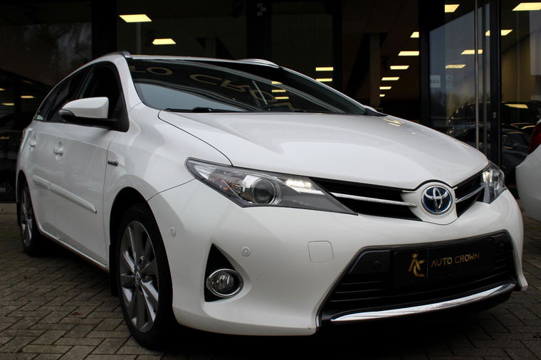 Toyota Auris Touring Sports