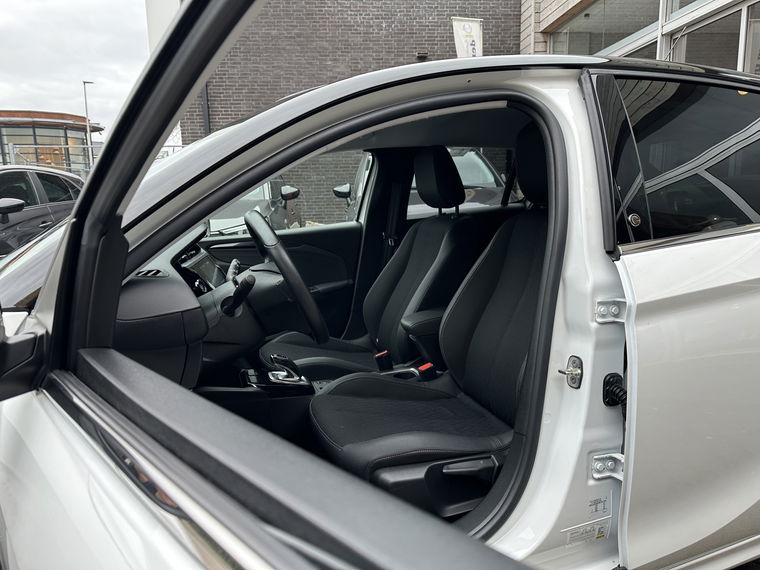Opel CORSA-E