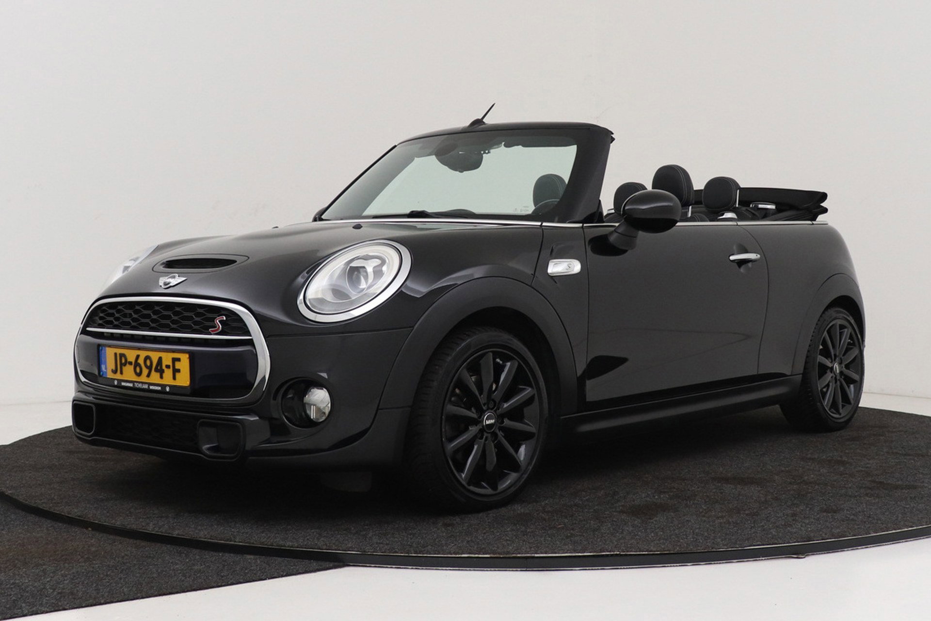Foto van MINI Cooper S Cabrio