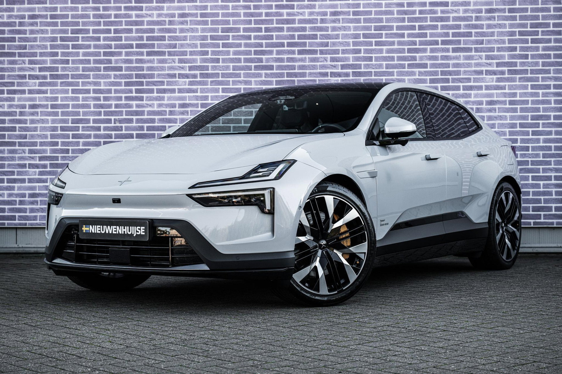 Foto van Polestar 4