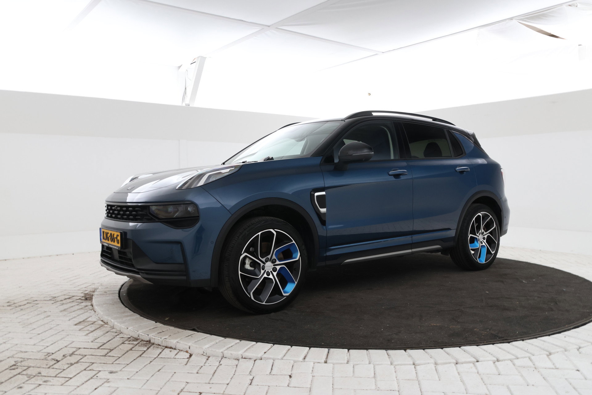 Foto van Lynk & Co 01
