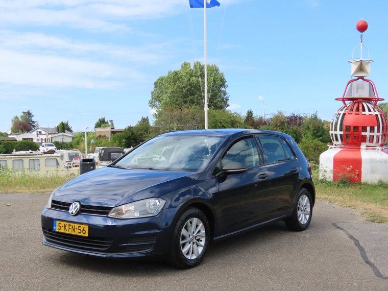 Volkswagen Golf foto 1