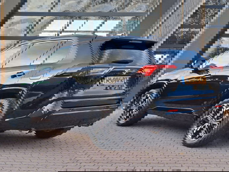 Suzuki Across