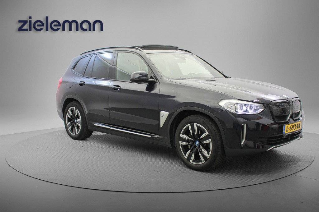 Foto van BMW iX3
