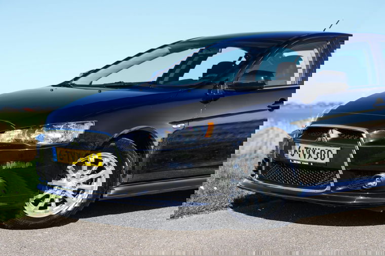 Mitsubishi Lancer