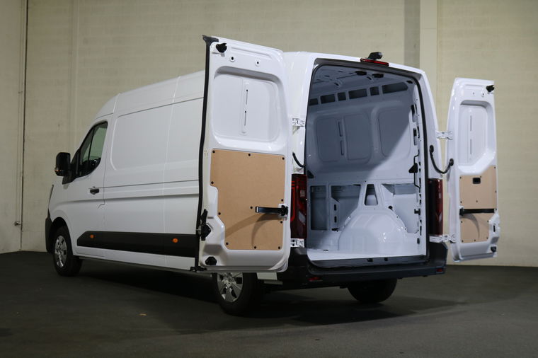 Nissan Interstar