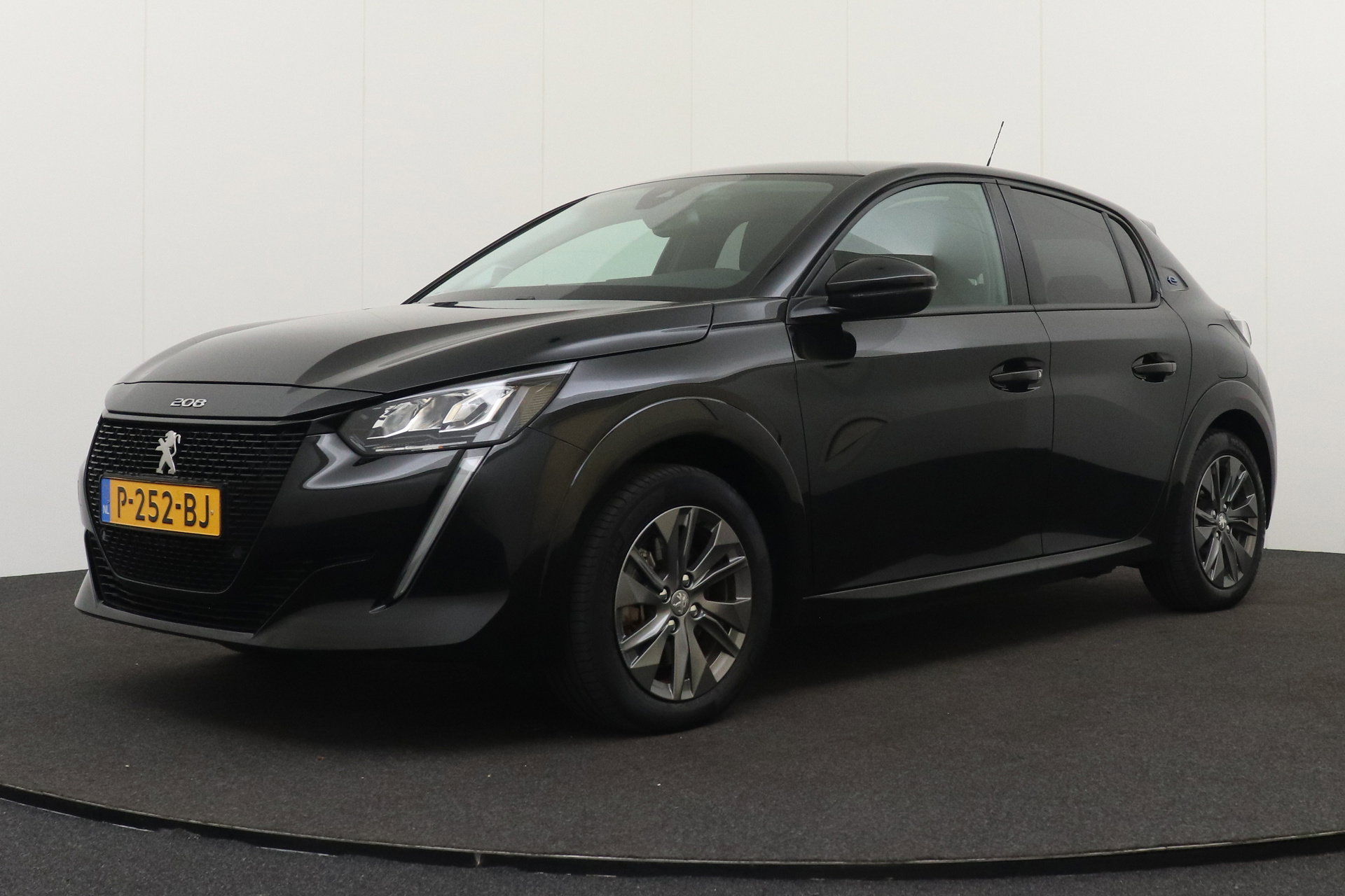Foto van Peugeot e-208