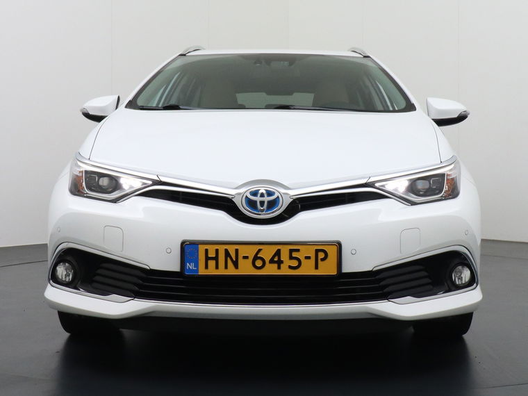 Toyota Auris Touring Sports