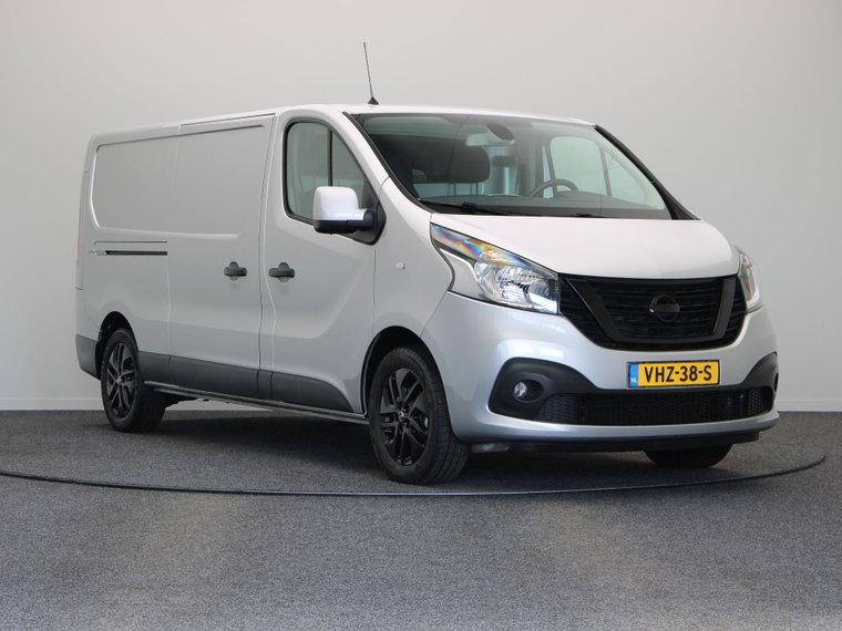 Nissan NV300
