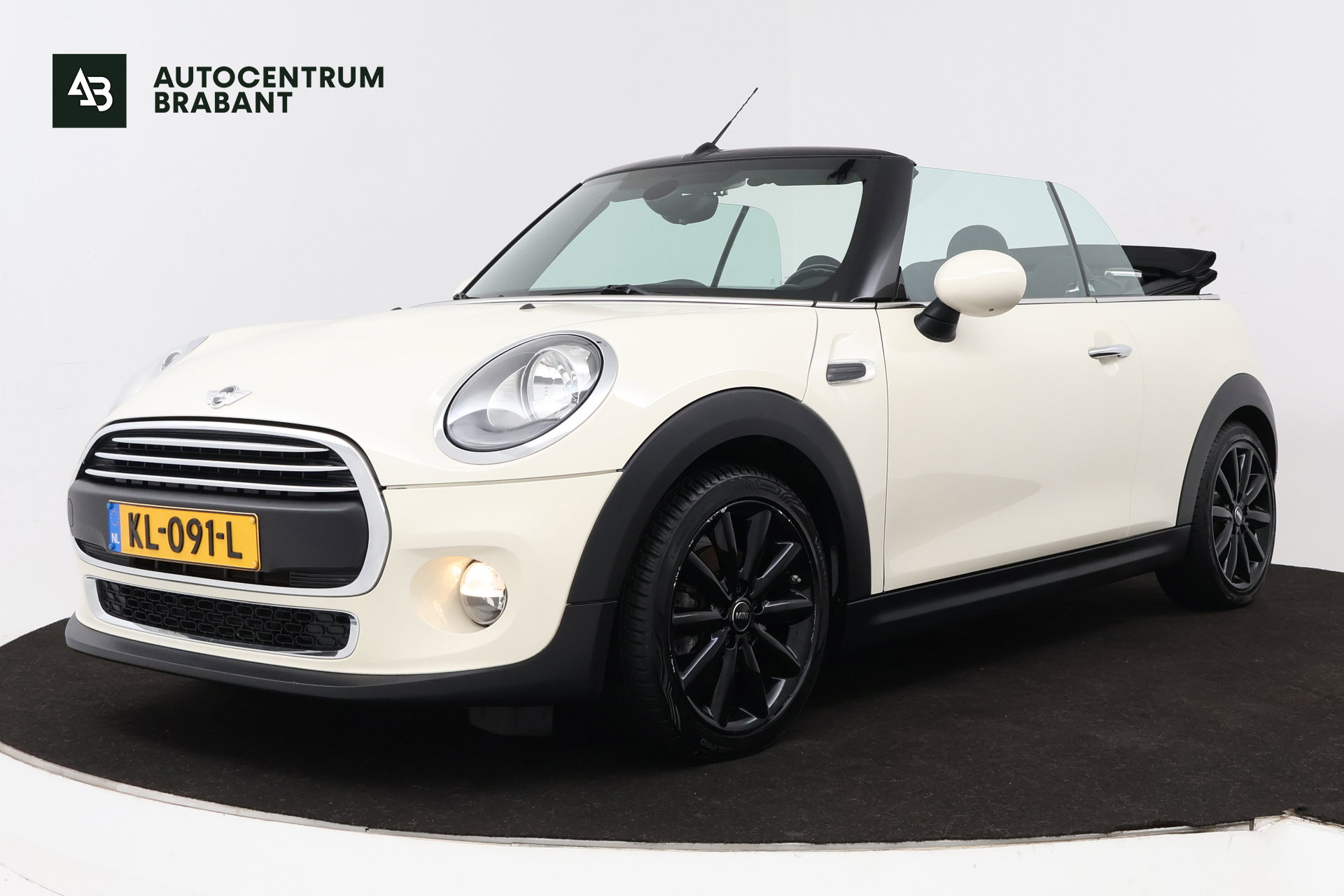 Foto van MINI One Cabrio