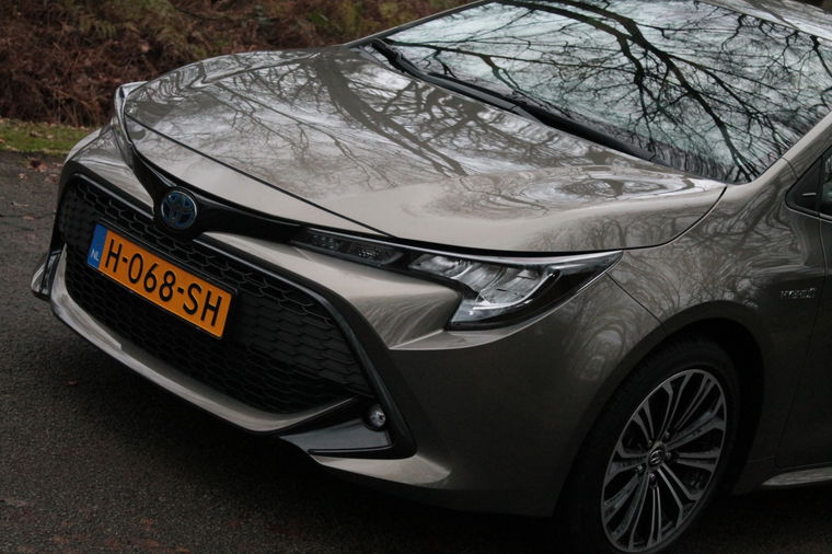 Toyota Corolla Touring Sports