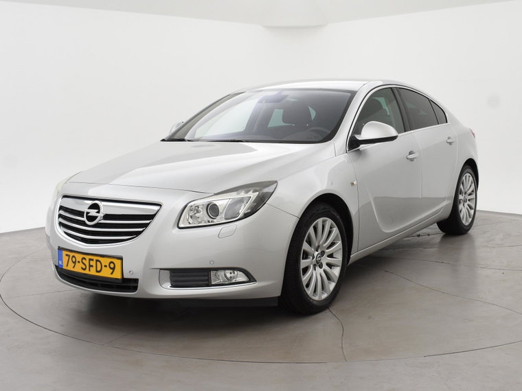 Opel Insignia foto 1