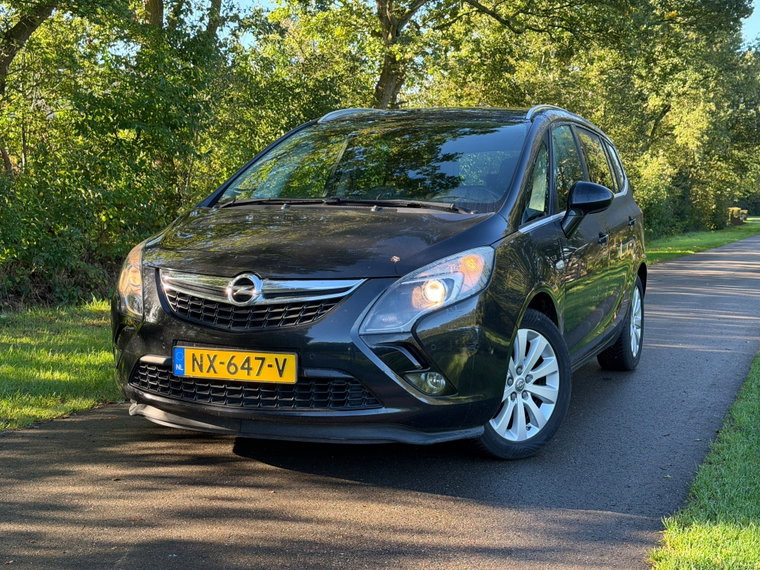 Foto van Opel Zafira Tourer