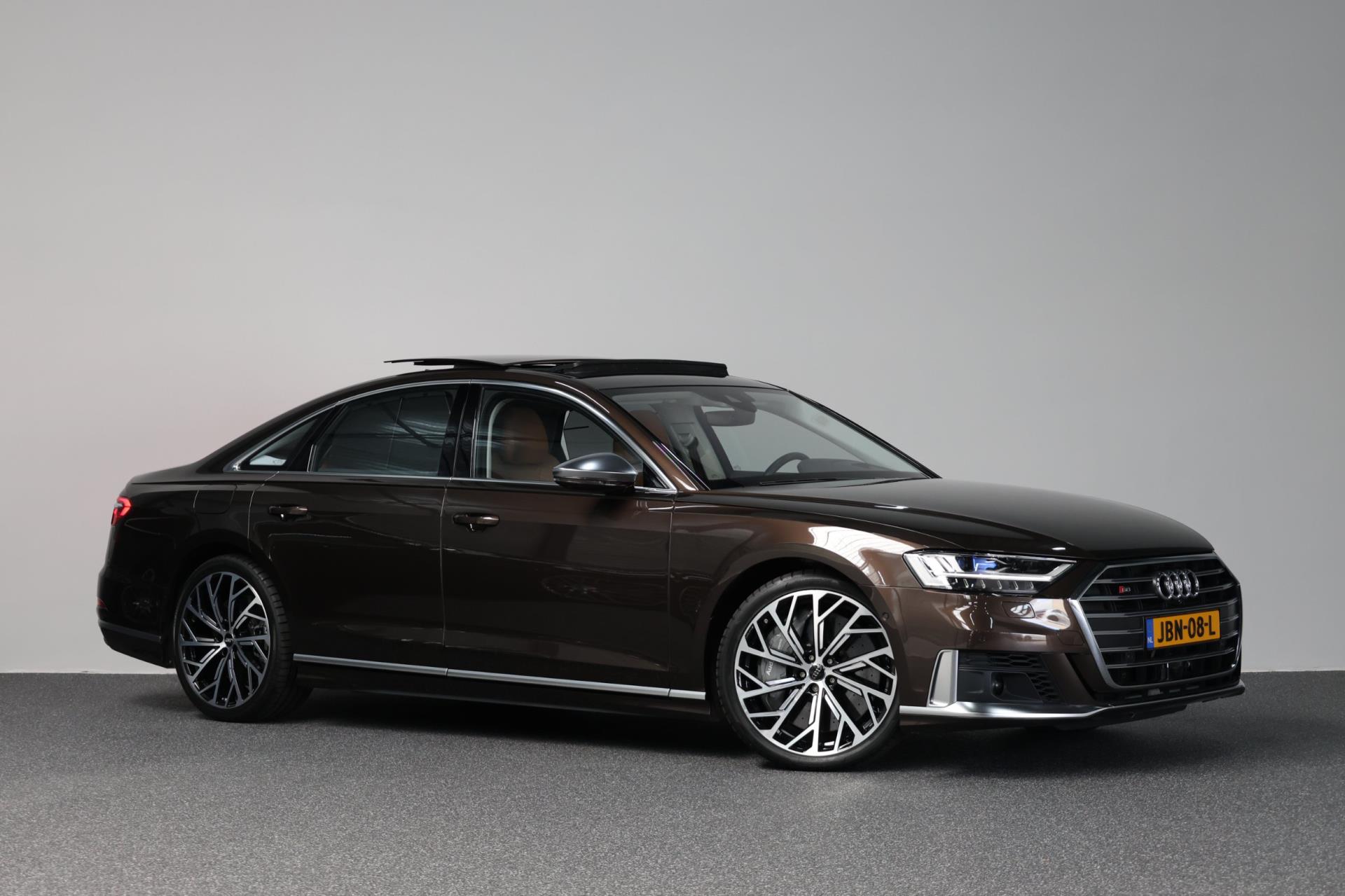 Foto van Audi S8
