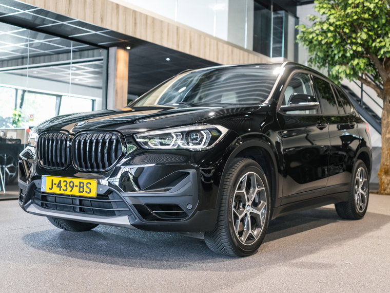BMW X1 foto 1
