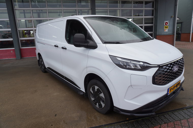 Foto van Ford E-Transit Custom