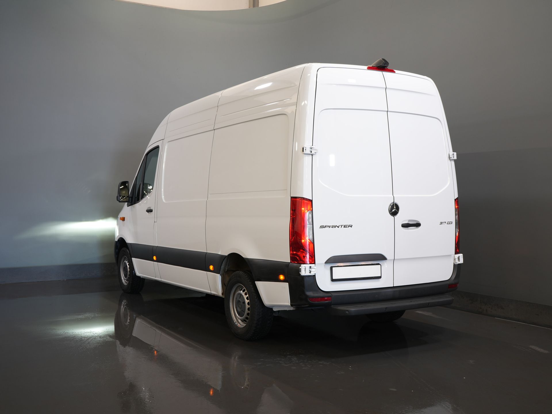 Mercedes-Benz Sprinter 317 CDI L2H2 Aut. LED/ 270Gr.Deuren/ Stoelverw./ Gev.Stoel/ Navi/ Airco/ Camera/ Cruise/ PDC