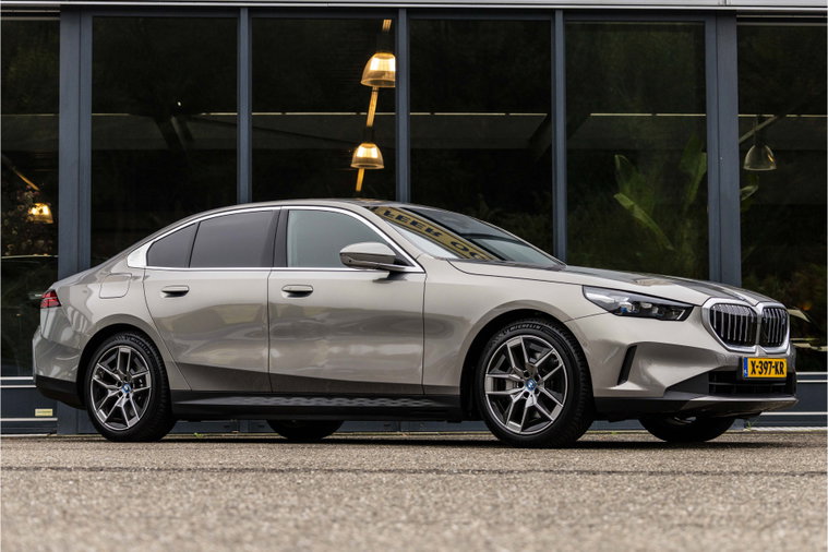 BMW i5