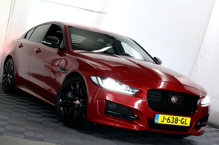 Jaguar XE