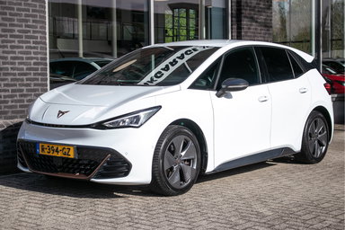 Foto van CUPRA Born