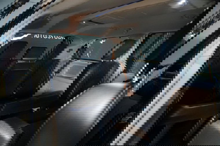 Lancia Voyager