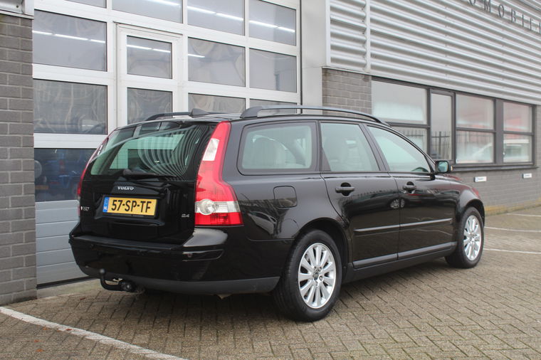 Volvo V50