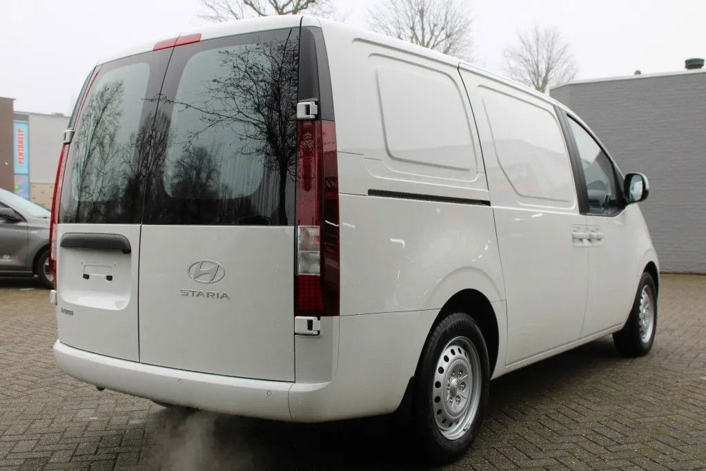 Foto van Hyundai Staria