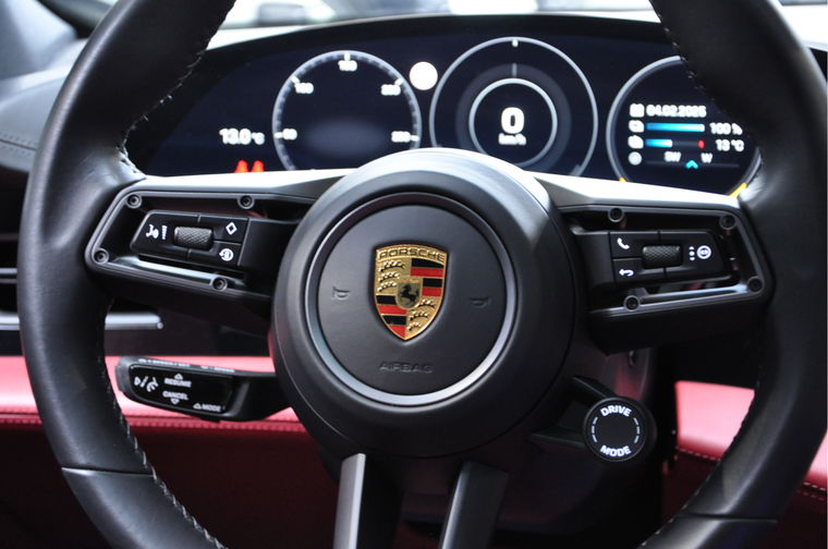 Porsche Taycan