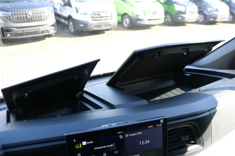 Nissan Interstar