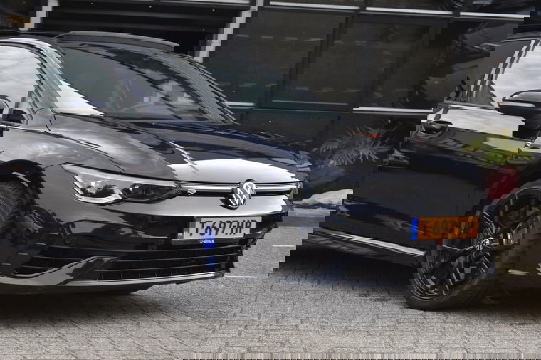 Volkswagen Golf 8