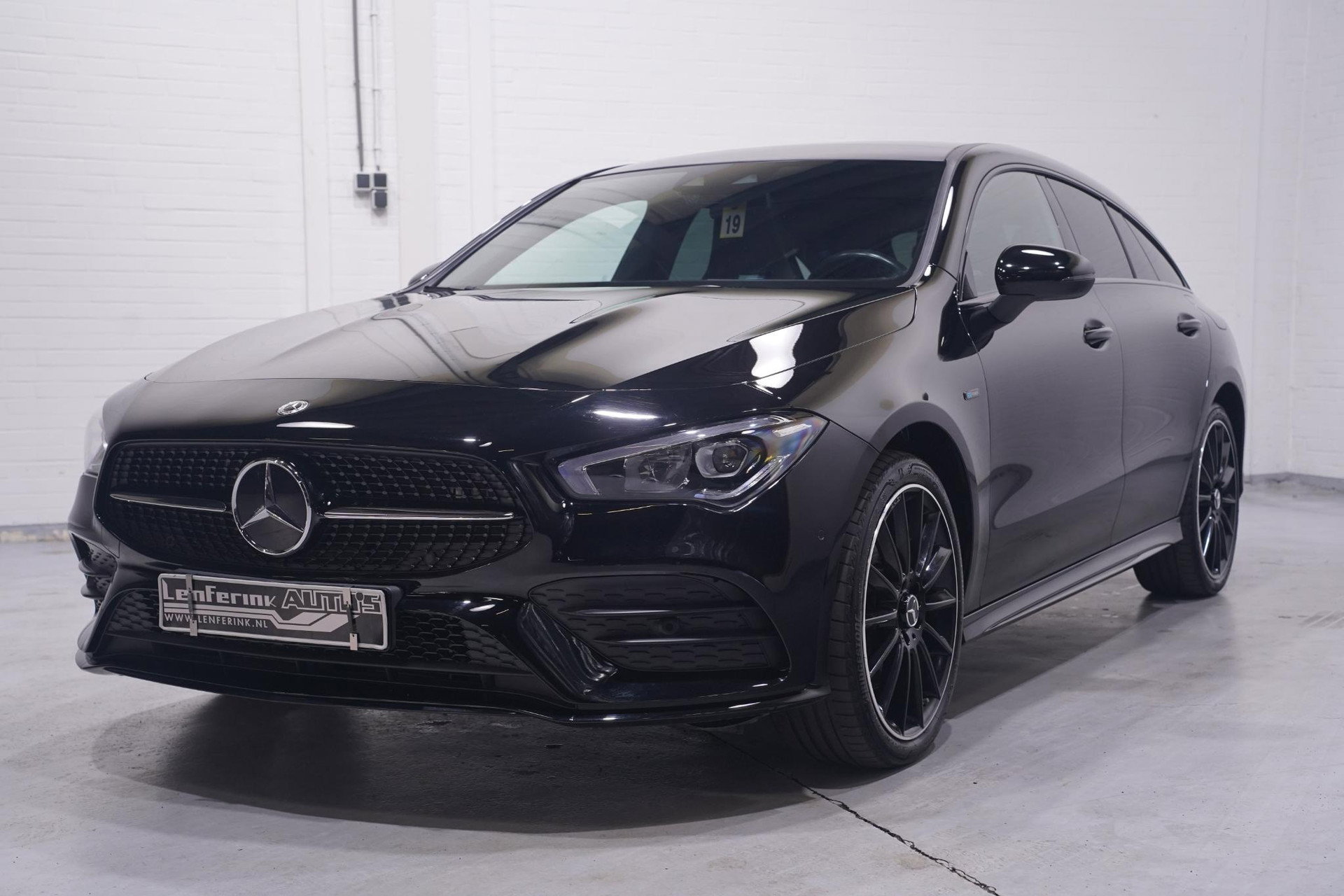 Foto van Mercedes-Benz CLA