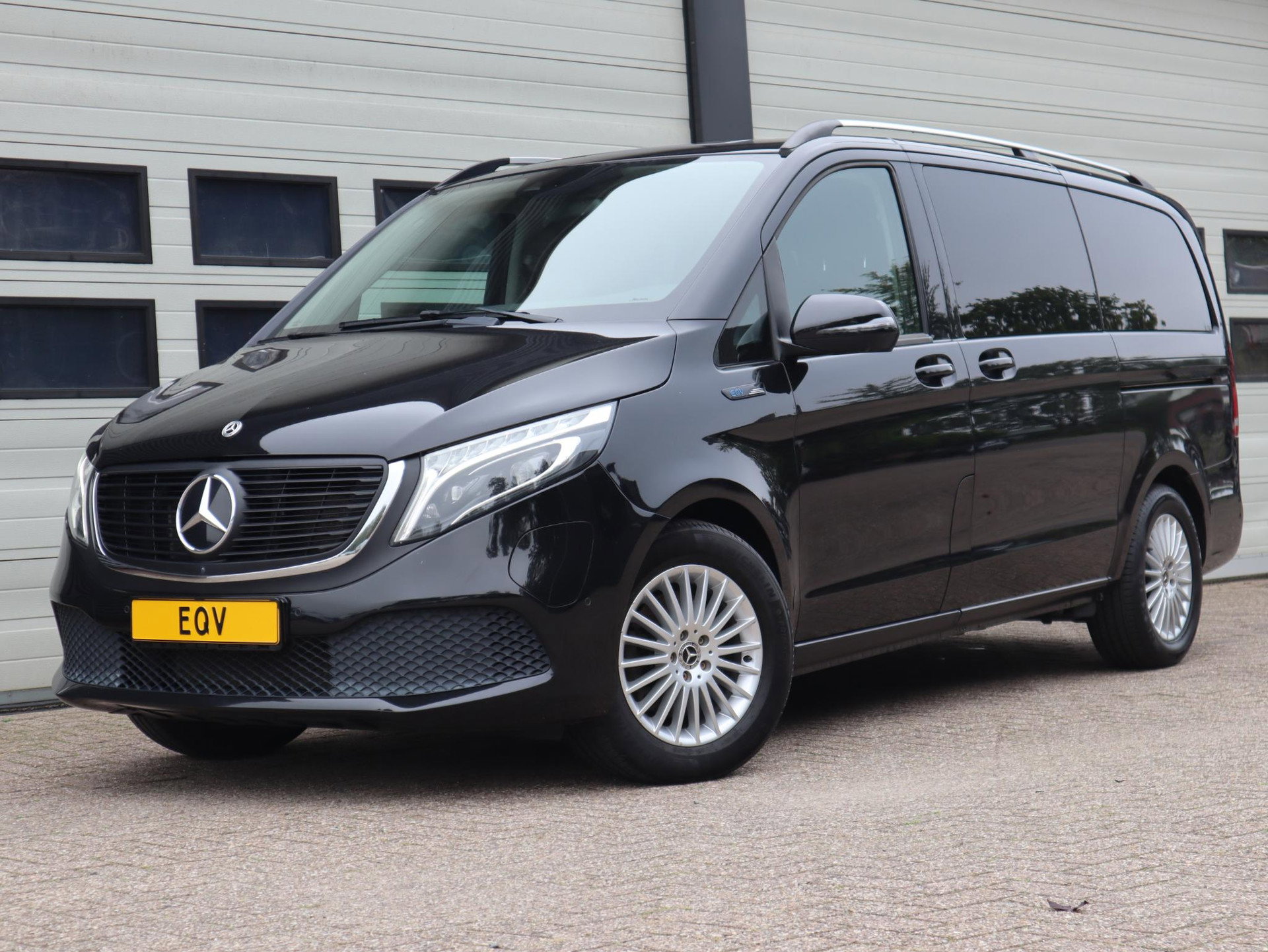 Foto van Mercedes-Benz EQV