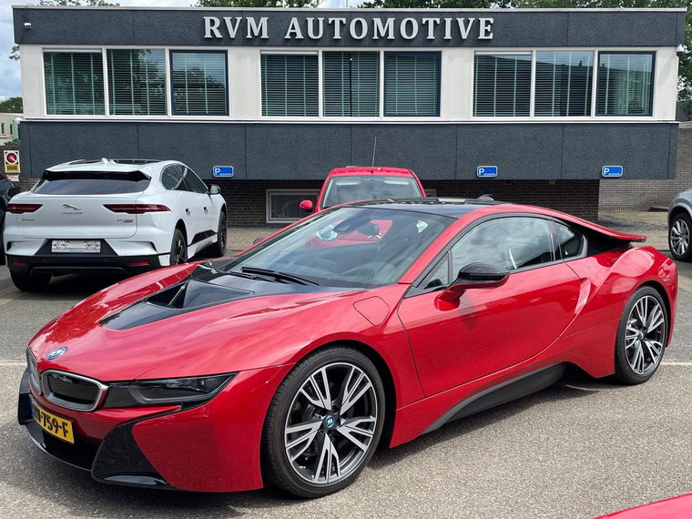 BMW i8