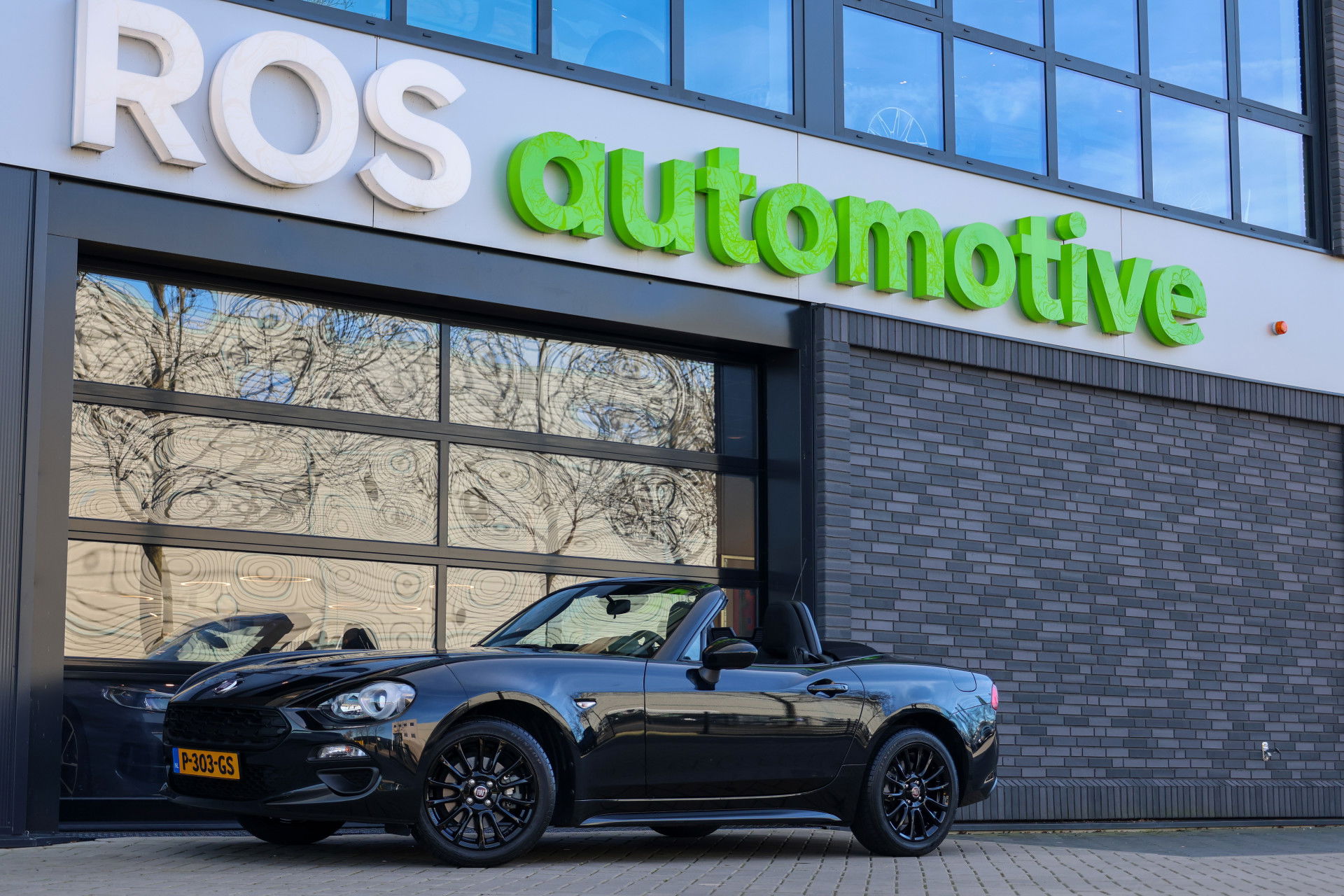 Foto van Fiat 124 Spider
