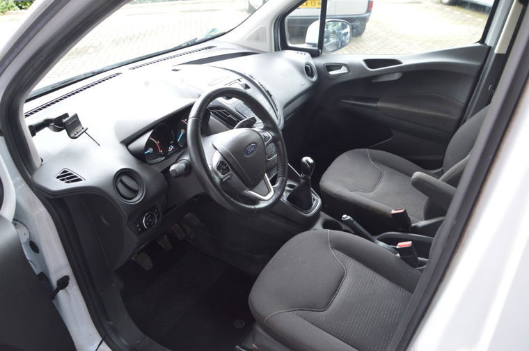 Ford Transit Courier
