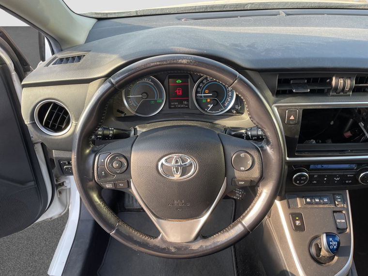 Toyota Auris Touring Sports