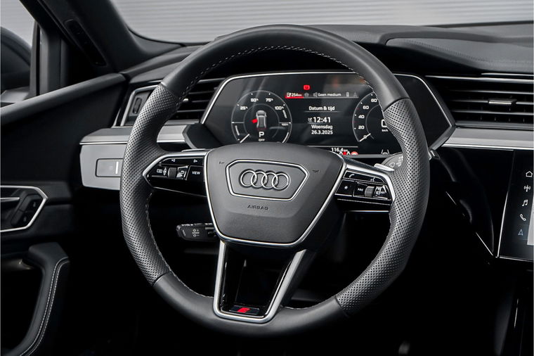 Audi Q8 e-tron
