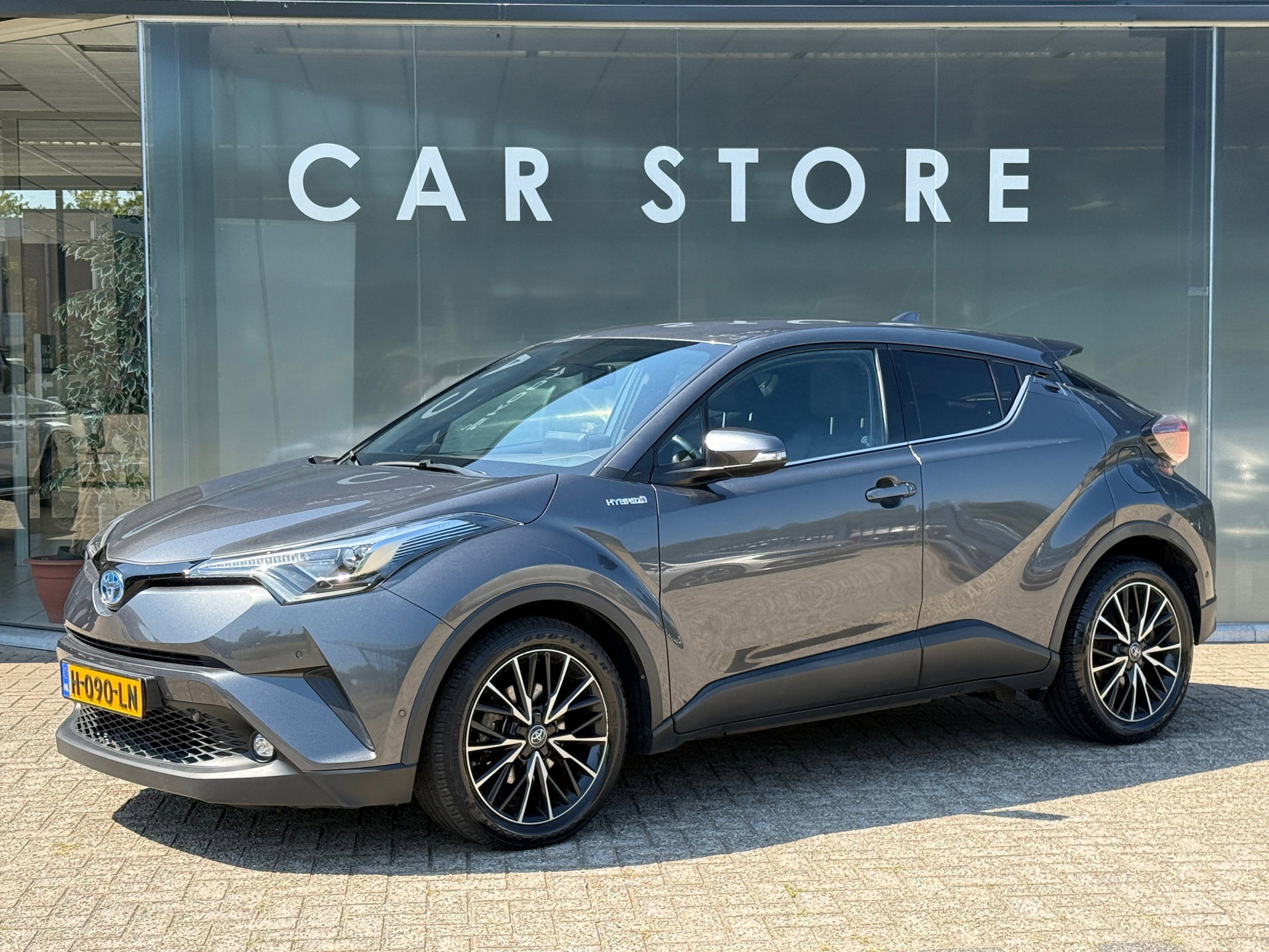 Foto van Toyota C-HR
