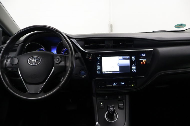 Toyota Auris Touring Sports