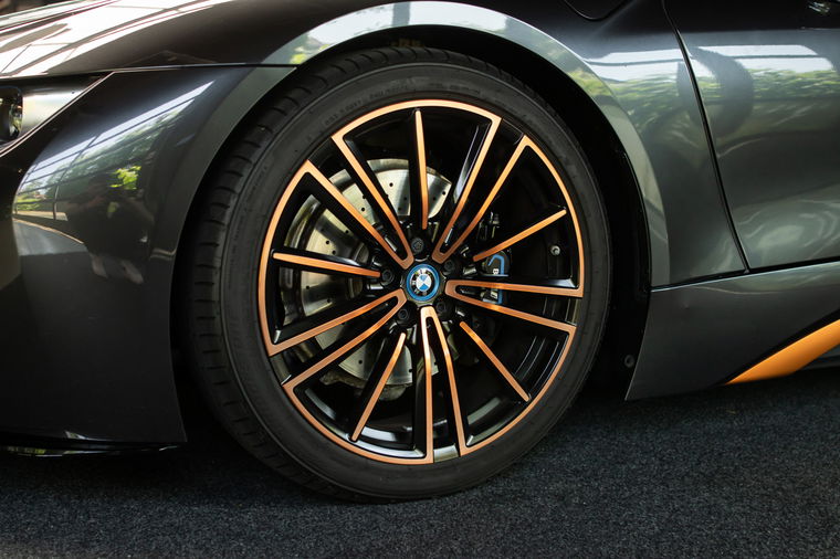BMW i8 Roadster