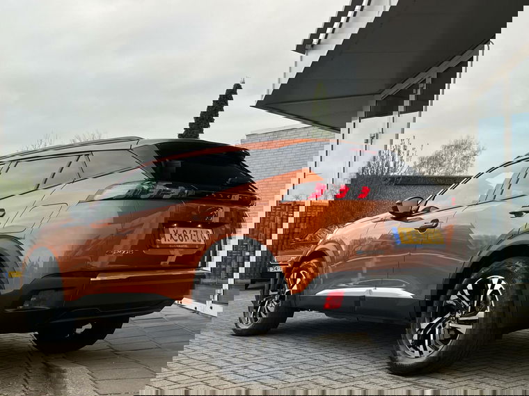 Peugeot e-2008