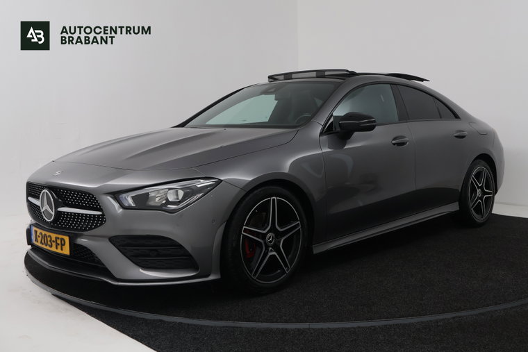 Mercedes-Benz CLA foto 1