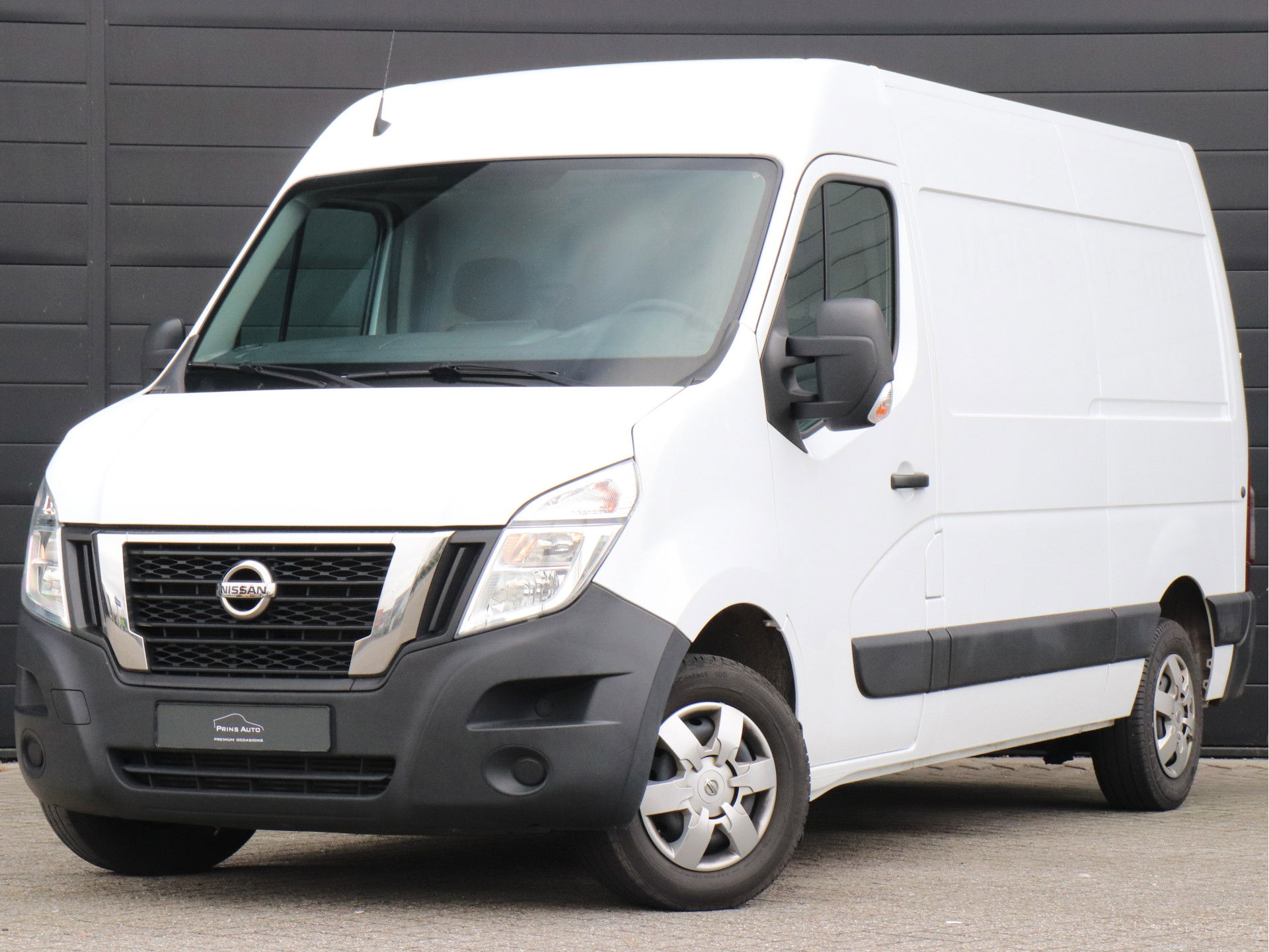 Nissan Interstar
