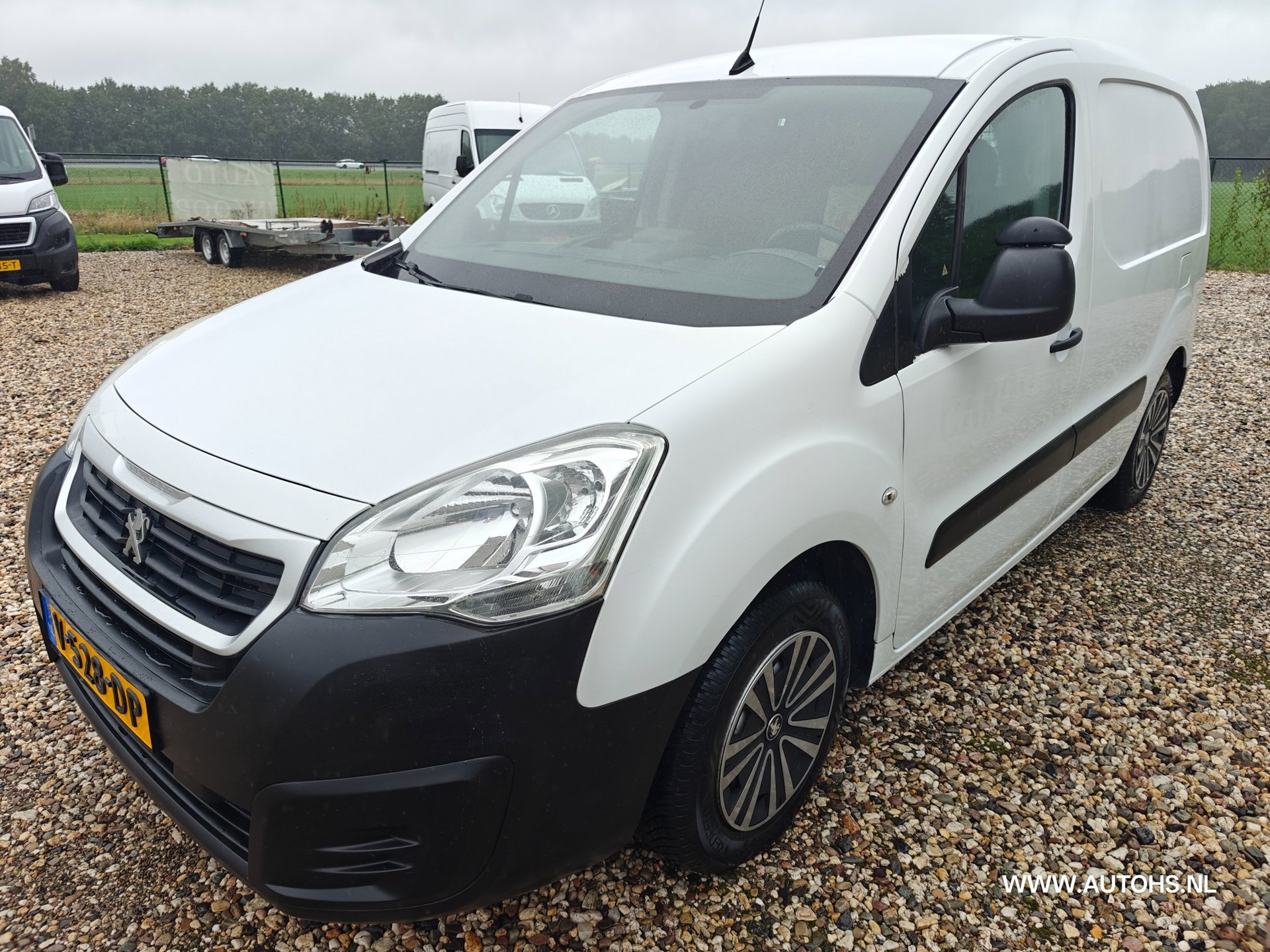Foto van Peugeot Partner