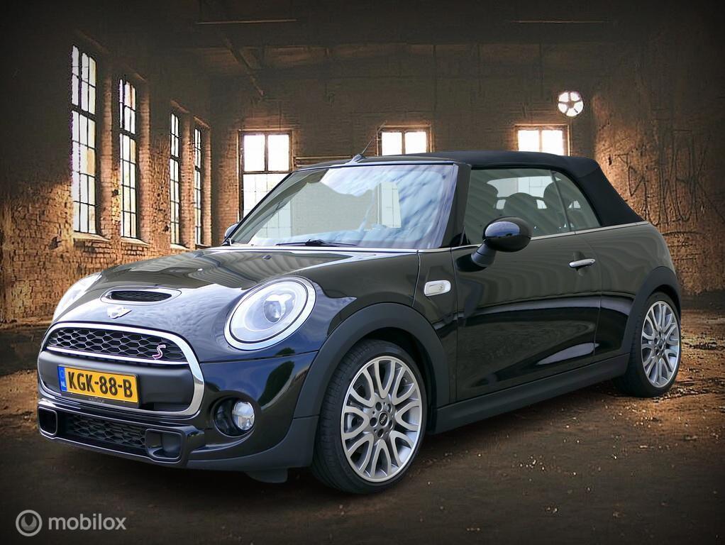 Foto van MINI Cooper S Cabrio