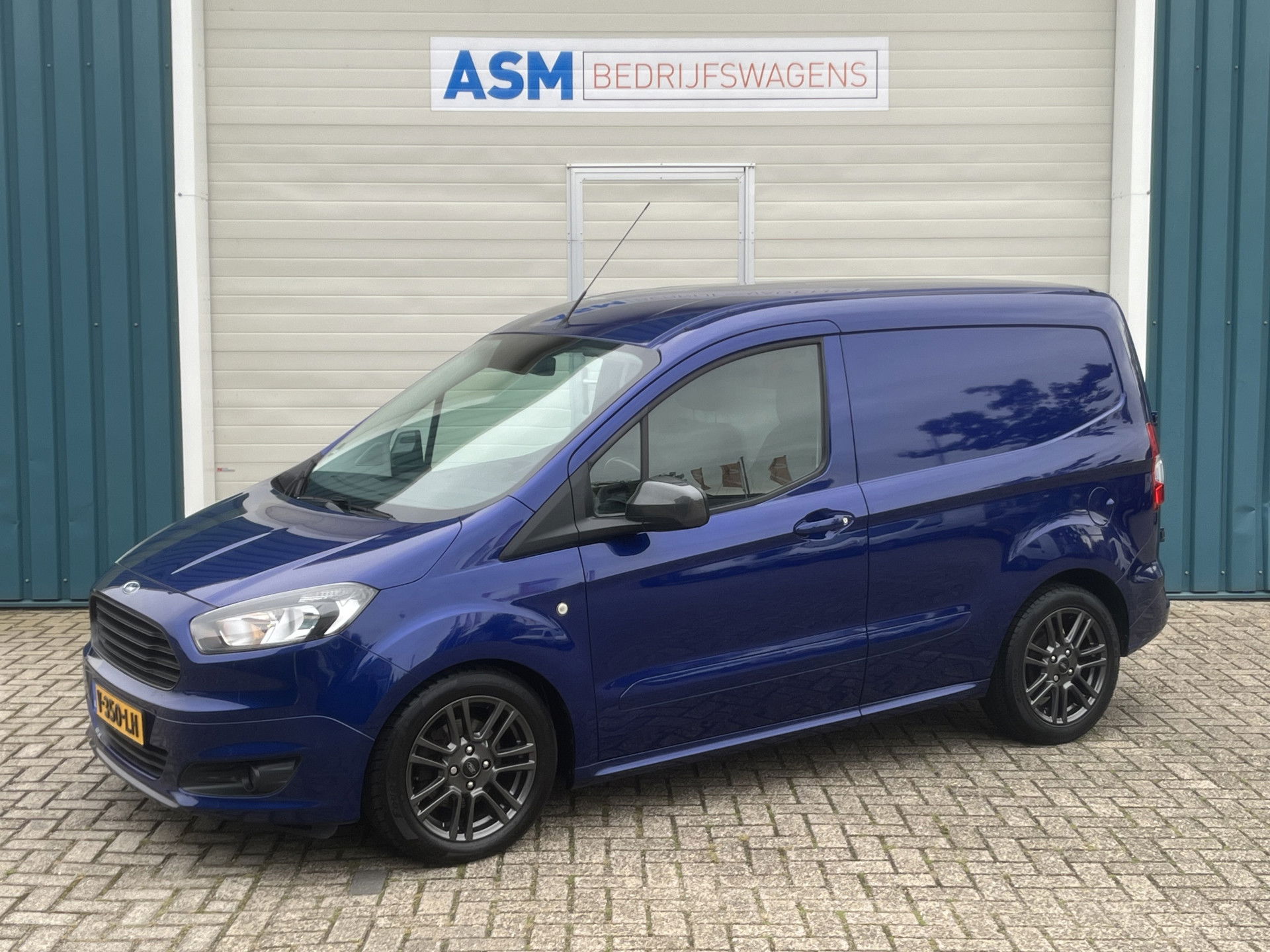 Foto van Ford Transit Courier