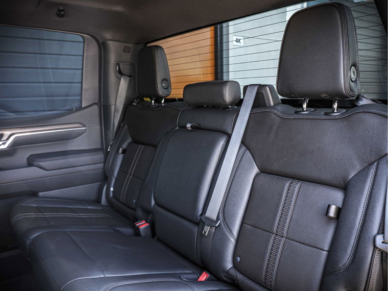Chevrolet Silverado 1500 High Country | Black Ops Dark Ash Metallic