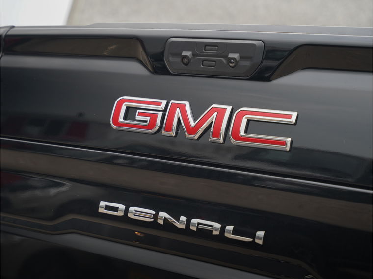 GMC Sierra